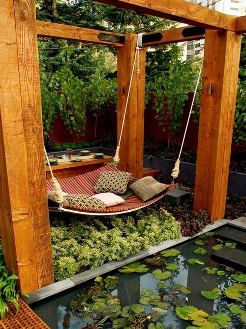 Outstanding Outdoor Hangouts | HomeJelly