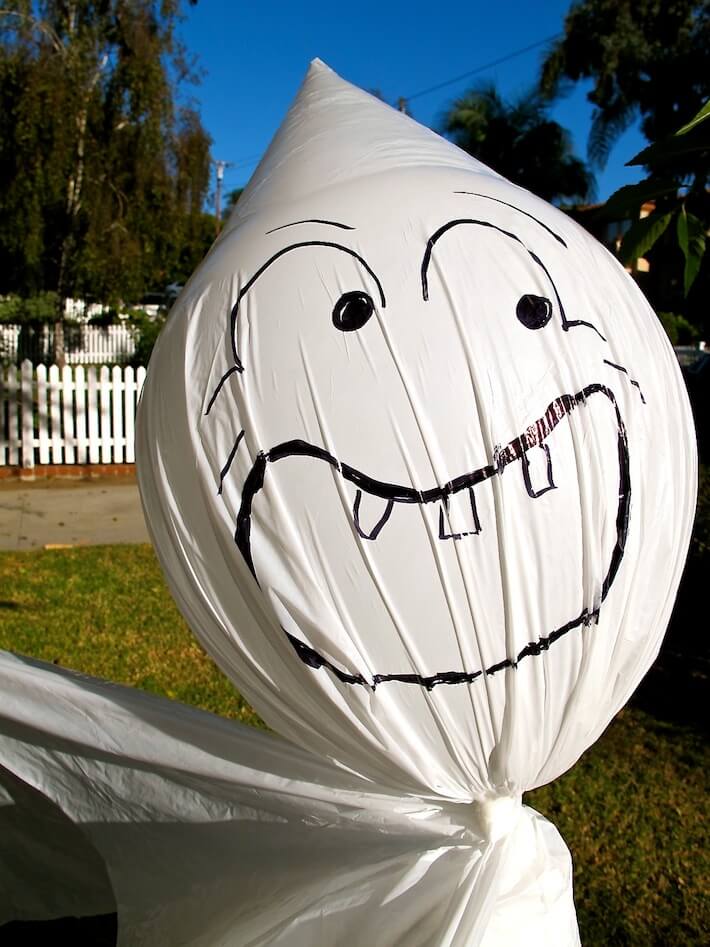 Halloween Ideas Make Floating Plastic Bag Ghosts HomeJelly