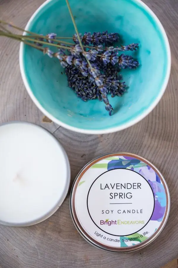 Give your mom a touch of spa - a soy candle made from herbal lavender flowers