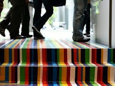 https://www.homejelly.com/wp-content/uploads/2010/09/striped-stairs-e1341882608623.jpg