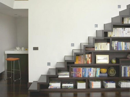 https://www.homejelly.com/wp-content/uploads/2011/02/UnderTheStaircaseShelving-e1341875654742.jpg