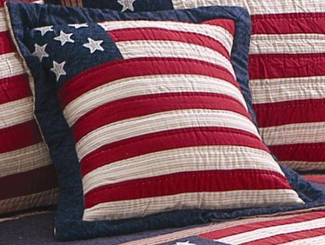 https://www.homejelly.com/wp-content/uploads/2011/07/patriotic-pillow.jpg