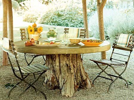 https://www.homejelly.com/wp-content/uploads/2011/08/tree-stump-table-e1341816498474.jpg