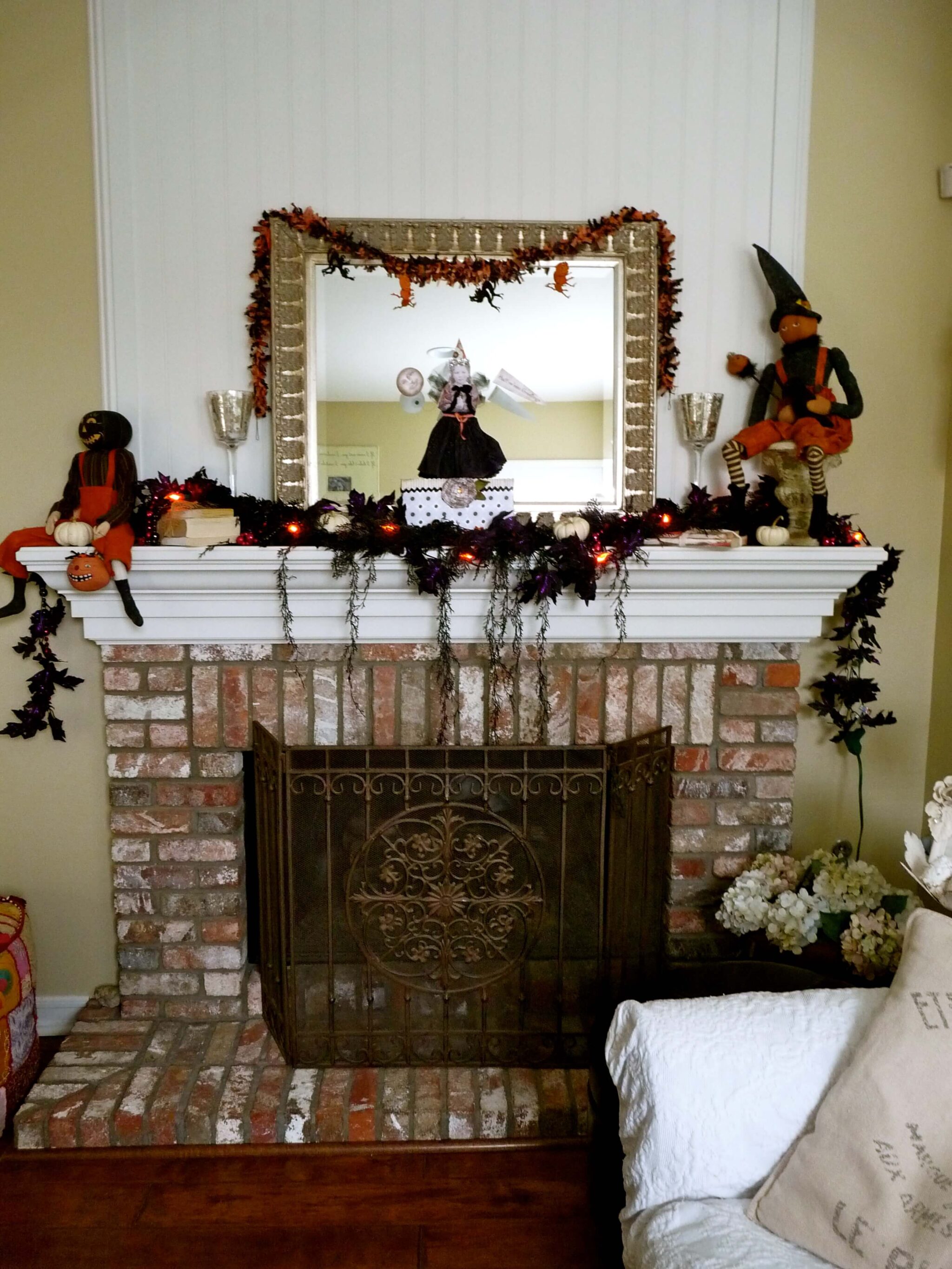 Home Tour: SoCal Howl’n Shabby-Chic Halloween Home-Part 2 - HomeJelly