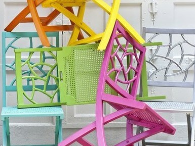 https://www.homejelly.com/wp-content/uploads/2012/04/brightly-painted-wicker-chairs1-e1341794544382.jpg