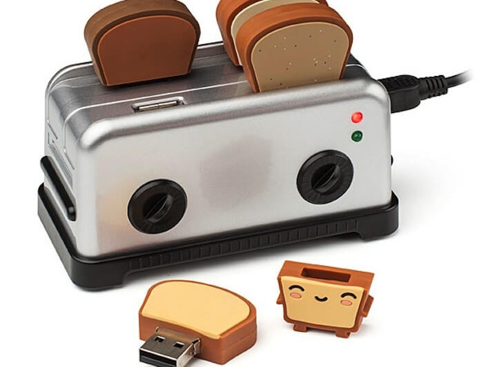 https://www.homejelly.com/wp-content/uploads/2012/08/3Toaster-Thumb-drives1-e1345244665386.jpg