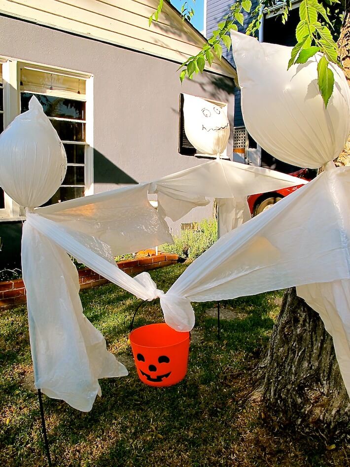 Halloween Ideas Make Floating Plastic Bag Ghosts HomeJelly