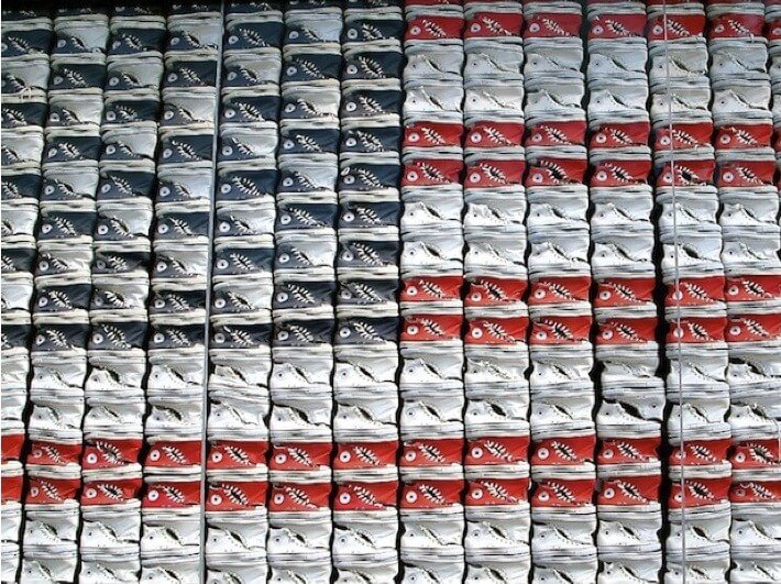 https://www.homejelly.com/wp-content/uploads/2012/11/Repurposed-Converse-shoes-American-flag-e1351889006527.jpg