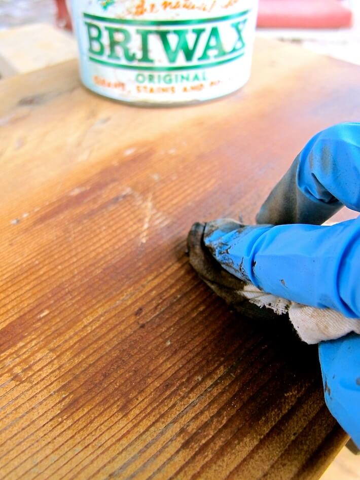 Industrial Style Shelving Upcycles Reclaimed Wood & Pipes HomeJelly