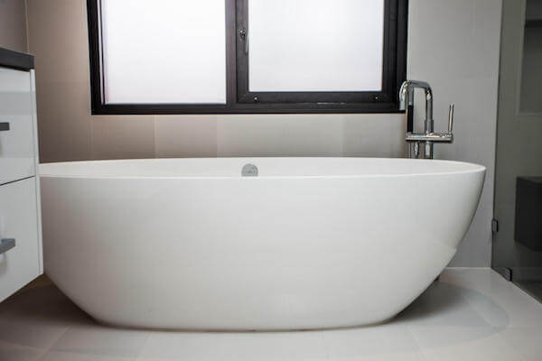 A tub's profile shows its slick shape