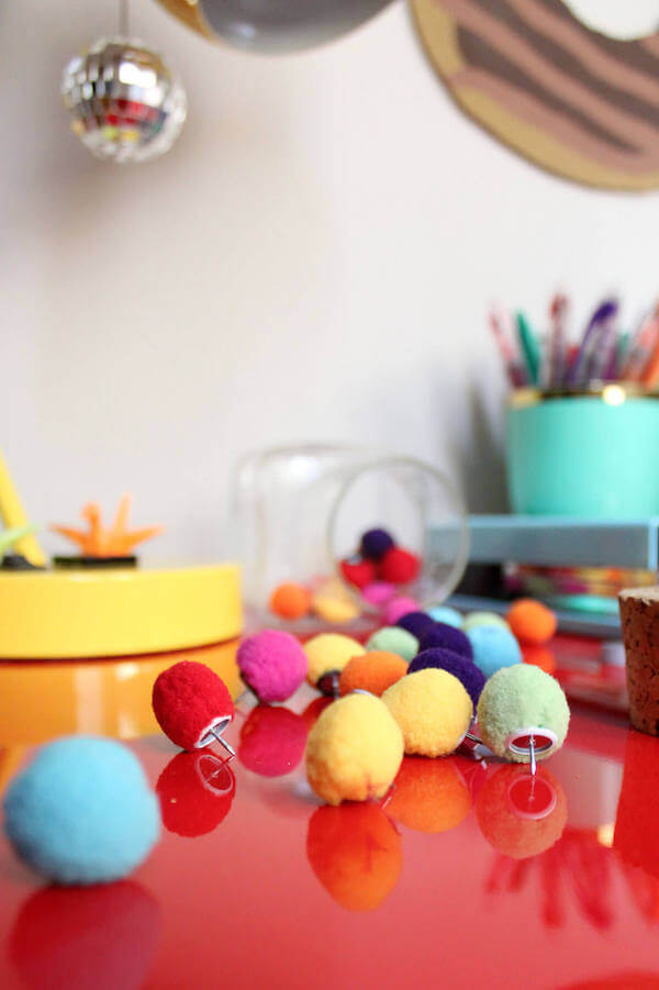 Diy pompom push pins