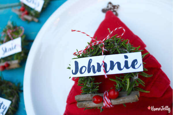 mini-christmas-wreath-name-card