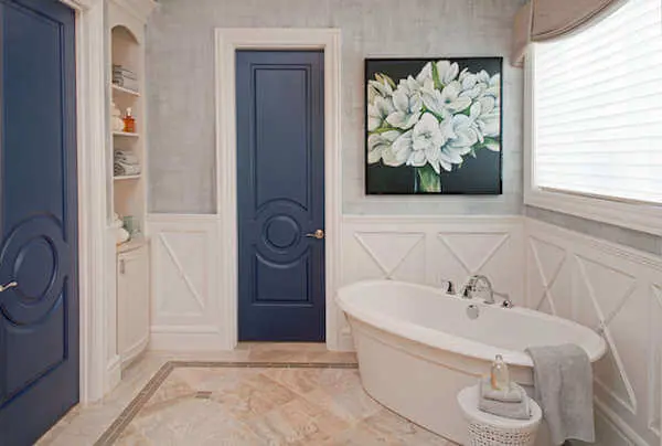 Bathroom blue Fashion Forward doors