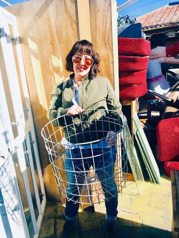 https://www.homejelly.com/wp-content/uploads/2019/03/Skaies-found-metal-basket-from-Metropolis-Salvage-Shop-in-LA-1.jpg